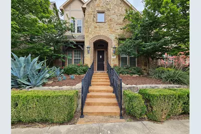 988 Shadyside Lane, Dallas, TX 75223 - Photo 1