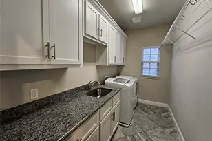988 Shadyside Ln, Dallas, TX 75223 - Photo 25