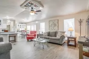 2605 Houston Ct, Granbury, TX 76048 - Photo 5