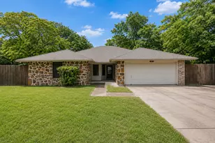 1001 Rosebud Dr, Azle, TX 76020 - Photo 1