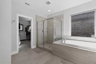580 Courtyard Ln, Irving, TX 75039 - Photo 25