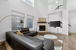 580 Courtyard Ln, Irving, TX 75039 - Photo 9