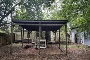 817 E Scott St, Sherman, TX 75090 - Photo 11
