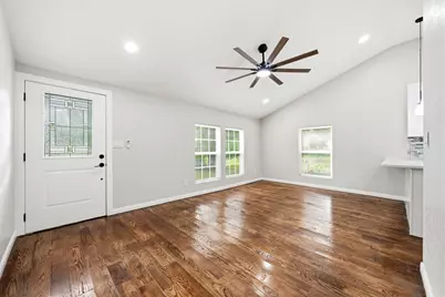 3313 S 3rd Street, Waco, TX 76706 - Photo 3