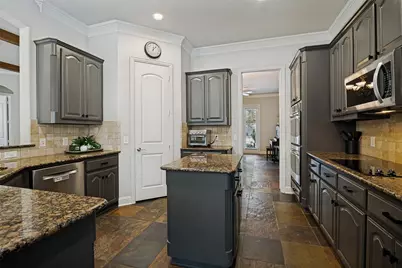 4305 Loch Haven Court, McKinney, TX 75072 - Photo 13