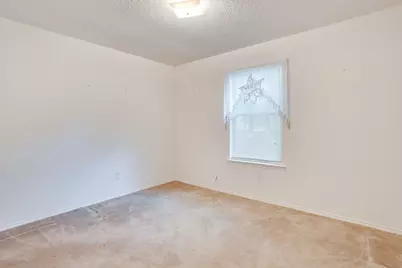 506 E McFarland Street, Grandview, TX 76050 - Photo 29