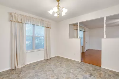 506 E McFarland Street, Grandview, TX 76050 - Photo 13