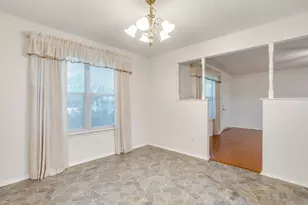 506 E McFarland St, Grandview, TX 76050 - Photo 13