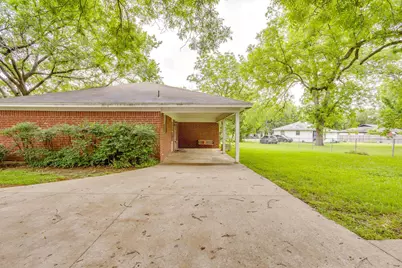 506 E McFarland Street, Grandview, TX 76050 - Photo 35