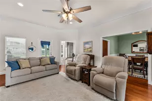 429 W Wall St, Hewitt, TX 76643 - Photo 15