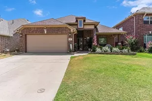 532 Darlington Trail, Fort Worth, TX 76131 - Photo 1