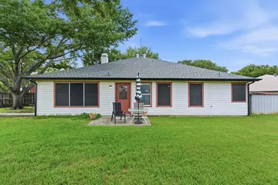 929 Hiawatha Lane, Saginaw, TX 76131 - Photo 17