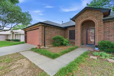 929 Hiawatha Lane, Saginaw, TX 76131 - Photo 3