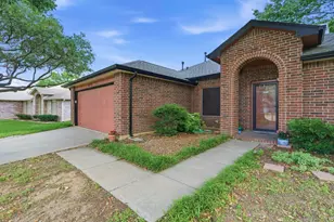 929 Hiawatha Ln, Saginaw, TX 76131 - Photo 3