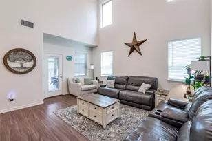 2177 Olivereta Dr, Little Elm, TX 75068 - Photo 9