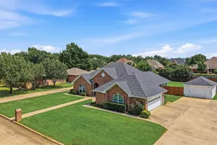 2502 Evelyn Rd, Whitesboro, TX 76273 - Photo 1