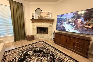 4007 Gallivant Dr, Granbury, TX 76049 - Photo 5
