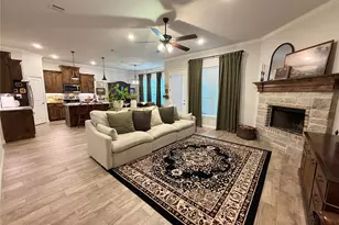 4007 Gallivant Dr, Granbury, TX 76049 - Photo 7