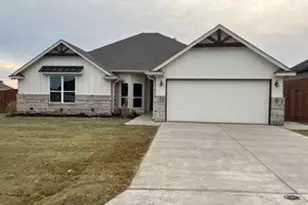4007 Gallivant Dr, Granbury, TX 76049 - Photo 1