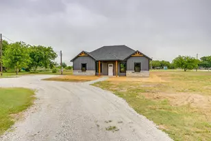 7904 County Rd 915, Joshua, TX 76058 - Photo 3