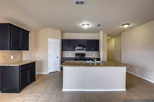 6300 Leaping Fawn Dr, Fort Worth, TX 76179 - Photo 11