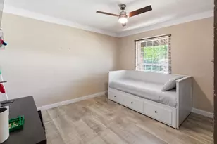 714 S Deerfield Cir, Arlington, TX 76015 - Photo 15