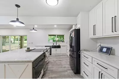 714 S Deerfield Circle, Arlington, TX 76015 - Photo 9