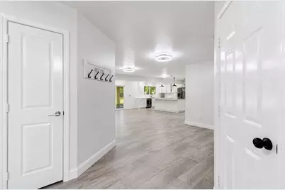714 S Deerfield Circle, Arlington, TX 76015 - Photo 5
