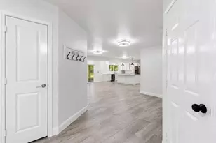 714 S Deerfield Cir, Arlington, TX 76015 - Photo 5