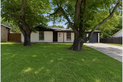 714 S Deerfield Circle, Arlington, TX 76015 - Photo 1