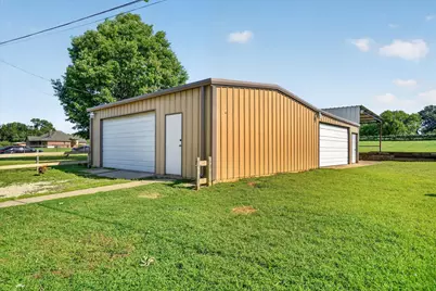 100 Green Meadows Circle, Springtown, TX 76082 - Photo 31