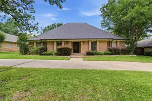 1515 Oak Forest Dr, Graham, TX 76450 - Photo 1