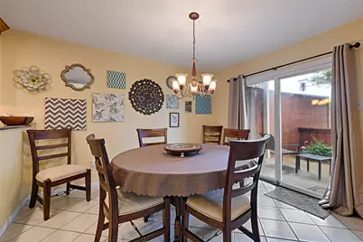2954 Woodcroft Circle, Carrollton, TX 75006 - Photo 11