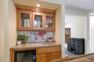 2954 Woodcroft Cir, Carrollton, TX 75006 - Photo 3