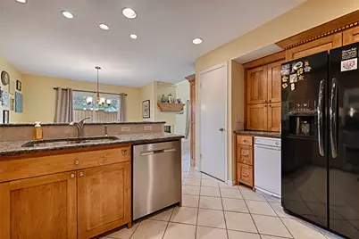 2954 Woodcroft Circle, Carrollton, TX 75006 - Photo 13