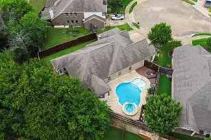 704 Water Garden Cir, Little Elm, TX 75068 - Photo 33