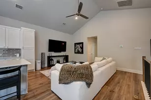 1028 Cavour Pl, Dallas, TX 75204 - Photo 19