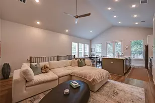 1028 Cavour Pl, Dallas, TX 75204 - Photo 11