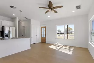 421 Caro Dr, West Tawakoni, TX 75474 - Photo 3