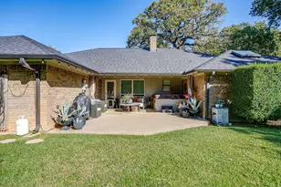 1026 Hazelwood Dr, Mansfield, TX 76063 - Photo 29