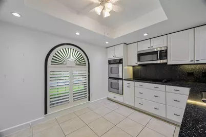 9233 Middle Glen Drive, Dallas, TX 75243 - Photo 9