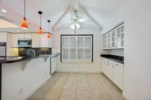 9233 Middle Glen Dr, Dallas, TX 75243 - Photo 7