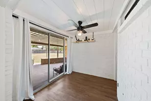 804 Lark Ln, Oak Leaf, TX 75154 - Photo 11