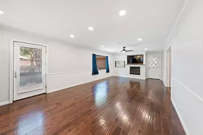 804 Lark Lane, Oak Leaf, TX 75154 - Photo 7