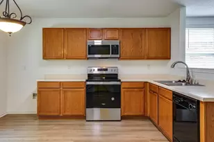 638 Silvertop Rd, Arlington, TX 76002 - Photo 7