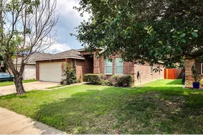 638 Silvertop Road, Arlington, TX 76002 - Photo 3