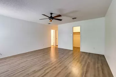 638 Silvertop Road, Arlington, TX 76002 - Photo 15