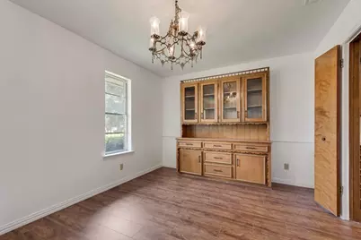 135 S Capri Drive, Duncanville, TX 75116 - Photo 5