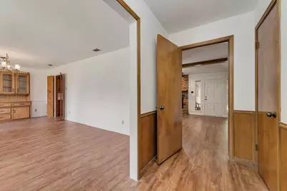 135 S Capri Drive, Duncanville, TX 75116 - Photo 3