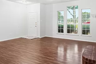 10517 Fossil Hill Dr, Fort Worth, TX 76131 - Photo 5